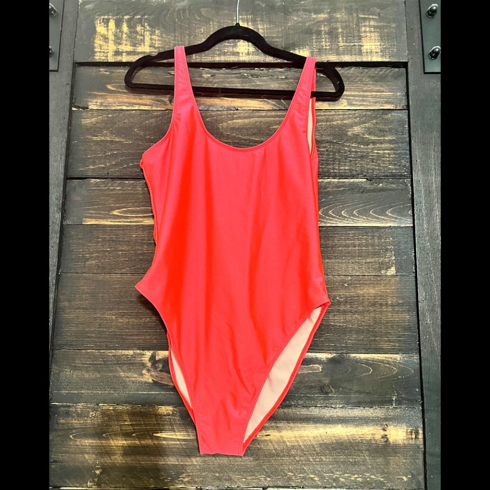• Dixperfect • Coral Bathing Suit •